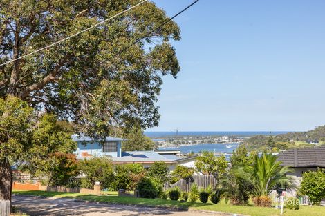 4 Williams Rd, Lakes Entrance, VIC 3909