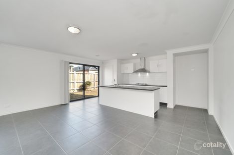 Property photo of 5 Gardener Drive Point Cook VIC 3030