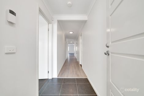 Property photo of 5 Gardener Drive Point Cook VIC 3030