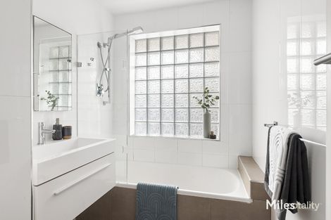 Property photo of 4/42 St Elmo Road Ivanhoe VIC 3079