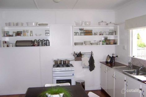 Property photo of 2340 Wynnum Road Wynnum QLD 4178