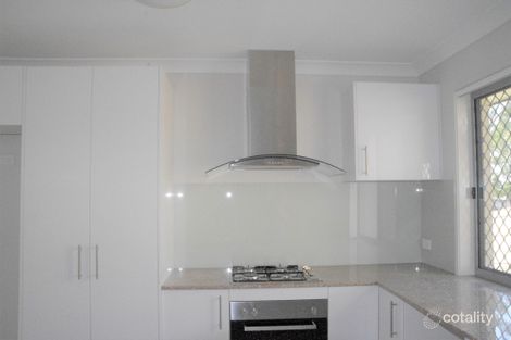 Property photo of 20 Samuel Court Yamanto QLD 4305