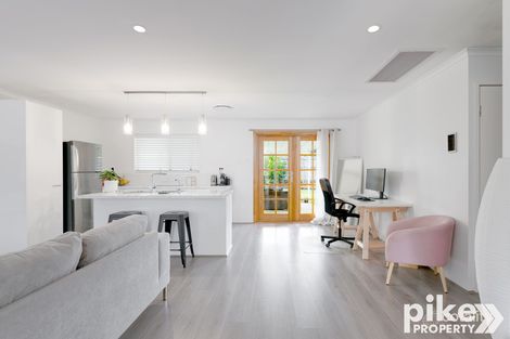 Property photo of 7 Caval Crescent Deception Bay QLD 4508