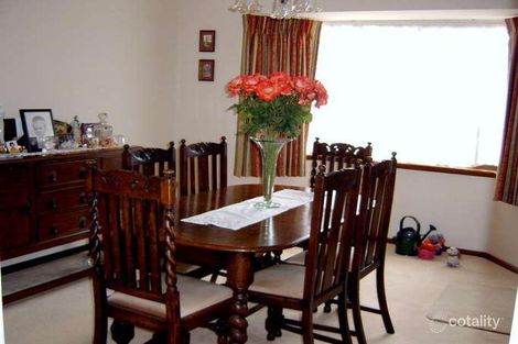 Property photo of 4 Piper Place Bateman WA 6150