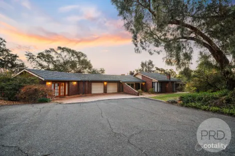 Property photo of 15 Maple Road Lake Albert NSW 2650
