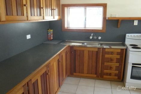Property photo of 5 Mooring Place Boyne Island QLD 4680