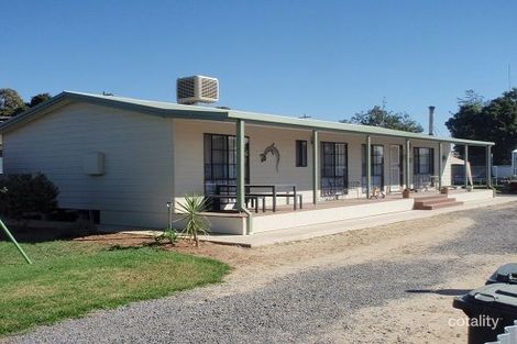 511 Clay St, Hay, NSW 2711