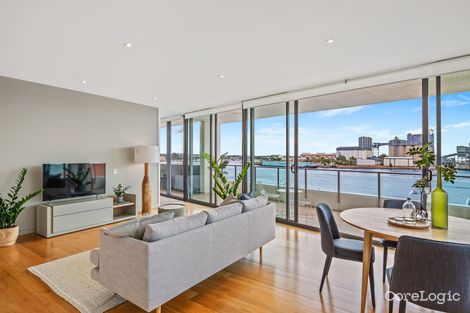 Property photo of 302/15-17 Honeysuckle Drive Newcastle NSW 2300