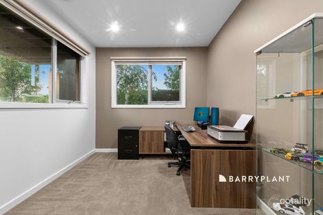 Property photo of 10 Kinkora Way Pakenham VIC 3810