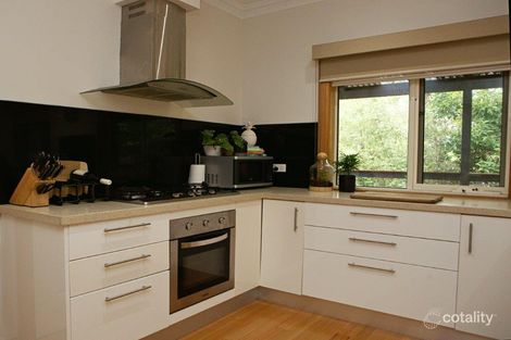 Property photo of 4 Robmar Close Mount Evelyn VIC 3796