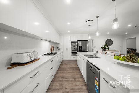 Property photo of 11 Highfield Place Beaumont Hills NSW 2155