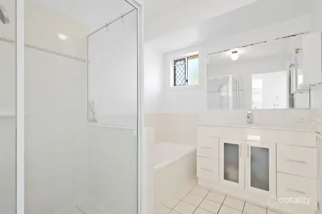 Property photo of 1/17 Denham Street Bracken Ridge QLD 4017