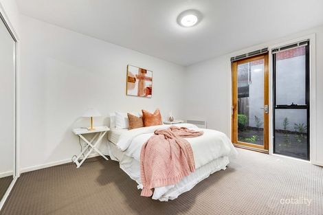 Property photo of 30 Featherpark Way Craigieburn VIC 3064