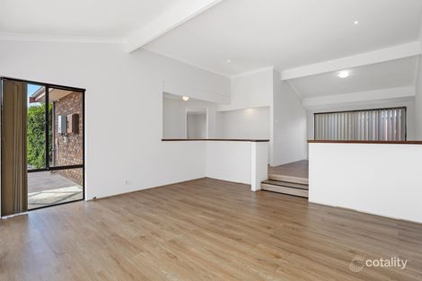 Property photo of 4 Emu Place Yangebup WA 6164