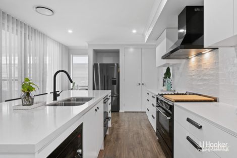 17 Side Creek Pde, Narangba, QLD 4504