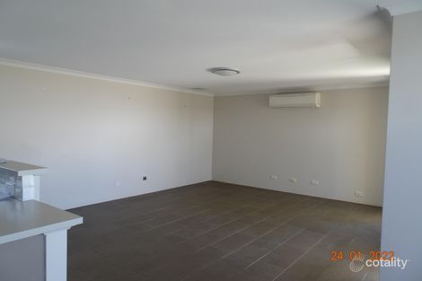 Property photo of 28 Parnham Avenue Ellenbrook WA 6069