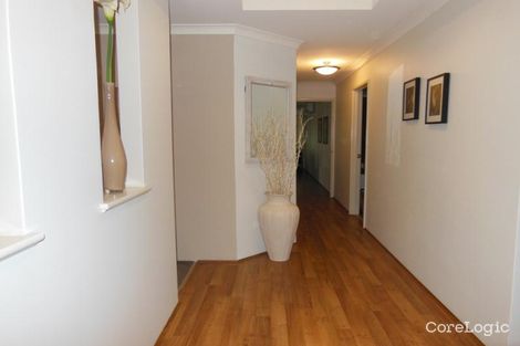 Property photo of 17 Whitegum Pass Halls Head WA 6210