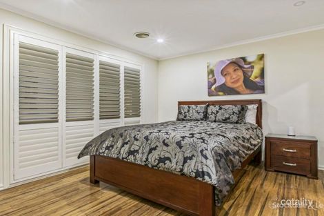 Property photo of 16 Kent Court Cranbourne North VIC 3977