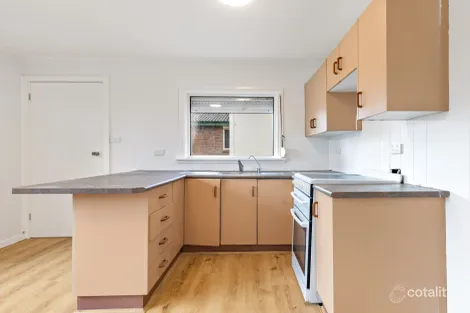 Property photo of 19 Lucas Crescent Berkeley Vale NSW 2261