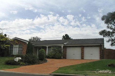 3 Fernleaf Ct, Wattle Grove, NSW 2173