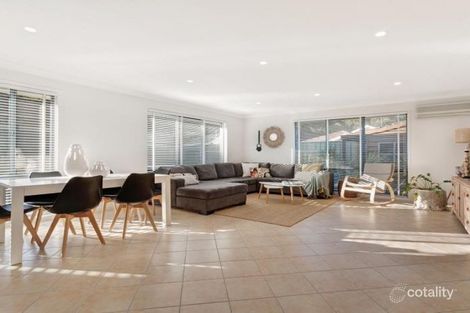 Property photo of 6 Silverash Place Garden Suburb NSW 2289