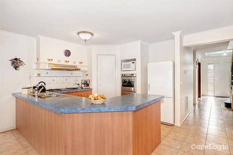 Property photo of 1 Wannon Place Taylors Hill VIC 3037