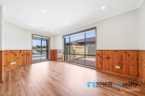 Property photo of 11 Lewisham Close Hampton Park VIC 3976