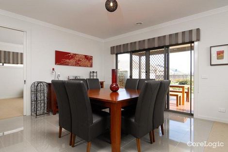 Property photo of 3 Fieldstone Crescent Cranbourne North VIC 3977