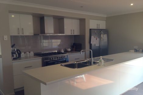 Property photo of 8 Teatree Place Kialla VIC 3631