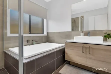 Property photo of 7 Mansfield Drive Werribee VIC 3030