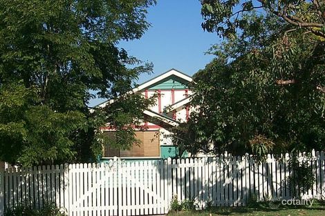 20 Davies Rd, Ashgrove, QLD 4060