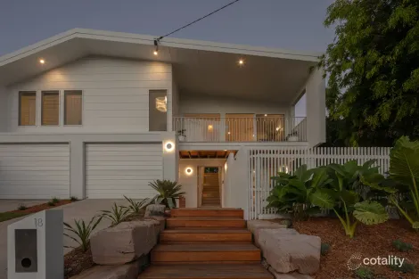 Property photo of 18 Boxsell Rise Sunrise Beach QLD 4567