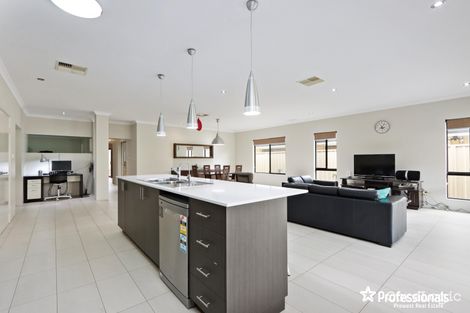 Property photo of 19 Tipperary Bend Canning Vale WA 6155