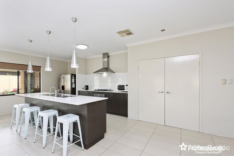 Property photo of 19 Tipperary Bend Canning Vale WA 6155
