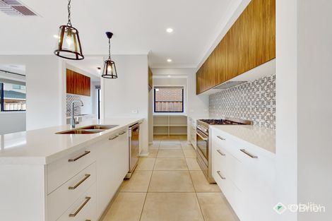Property photo of 27 Koba Way Officer VIC 3809
