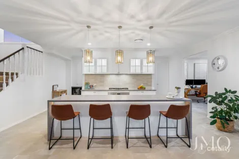 Property photo of 33 Jim Davidson Boulevard Belivah QLD 4207