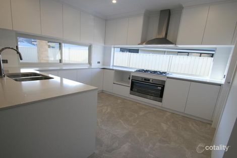 Property photo of 3 Danaine Street Success WA 6164