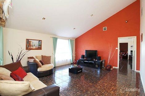 Property photo of 50 Benaroon Drive Lalor VIC 3075
