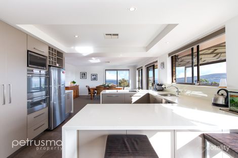 Property photo of 475 Oceana Drive Howrah TAS 7018