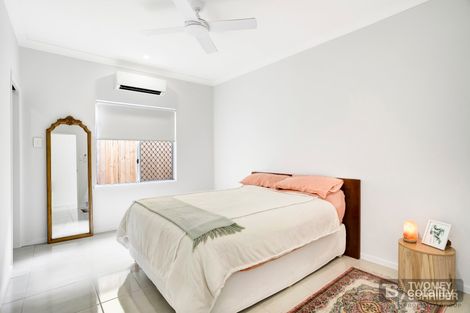 Property photo of 31 Lakeside Drive Smithfield QLD 4878