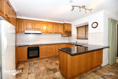 Property photo of 16 Morgan Court Roxburgh Park VIC 3064