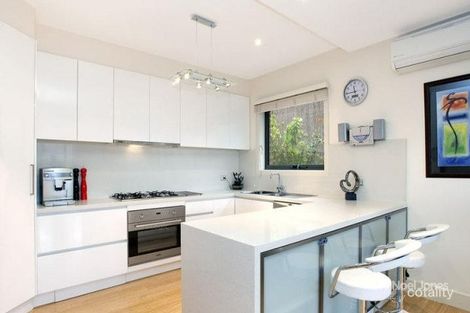 Property photo of 3/21 Westfield Drive Doncaster VIC 3108