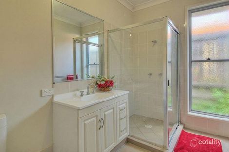 Property photo of 37 Booloumba Crescent Forest Lake QLD 4078