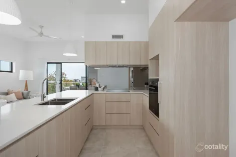 105 Chestnut St, Wynnum, QLD 4178