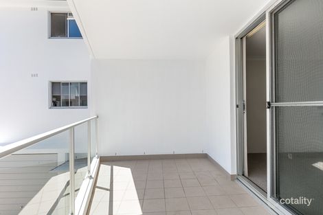 Property photo of 15/52 Carrington Parade Curl Curl NSW 2096