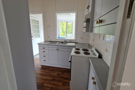 Property photo of 11 Thackeray Street Park Avenue QLD 4701