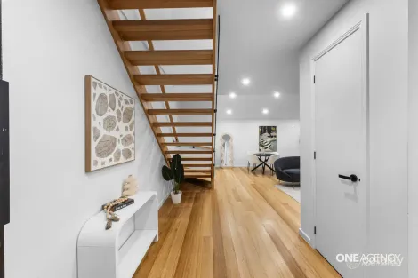 Property photo of 2/2 Rosscommon Place Seabrook VIC 3028