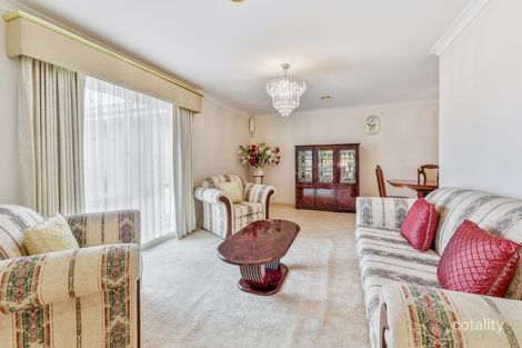 Property photo of 11 Ironbark Close Hampton Park VIC 3976