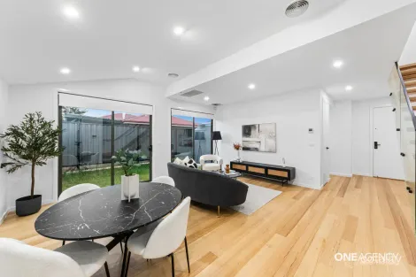 Property photo of 2/2 Rosscommon Place Seabrook VIC 3028