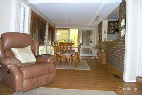 Property photo of 5 Coventry Crescent Mill Park VIC 3082